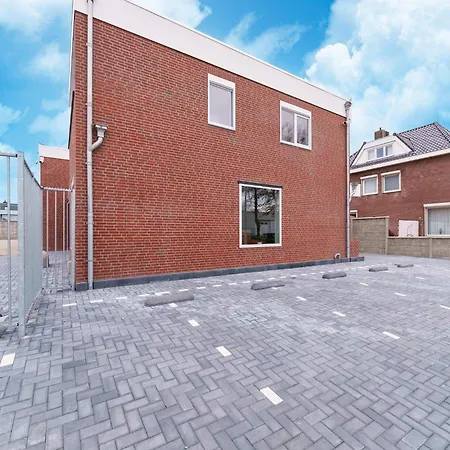 Apartment In Near Snowworld, Cleaning Included Landgraaf